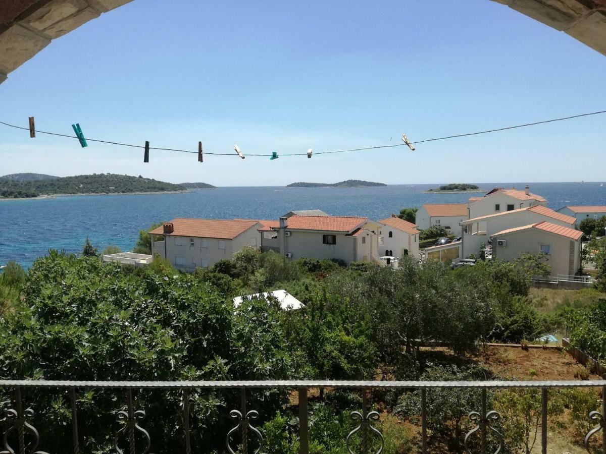 Jarak Apartment Rogoznica (Sibenik-Knin)